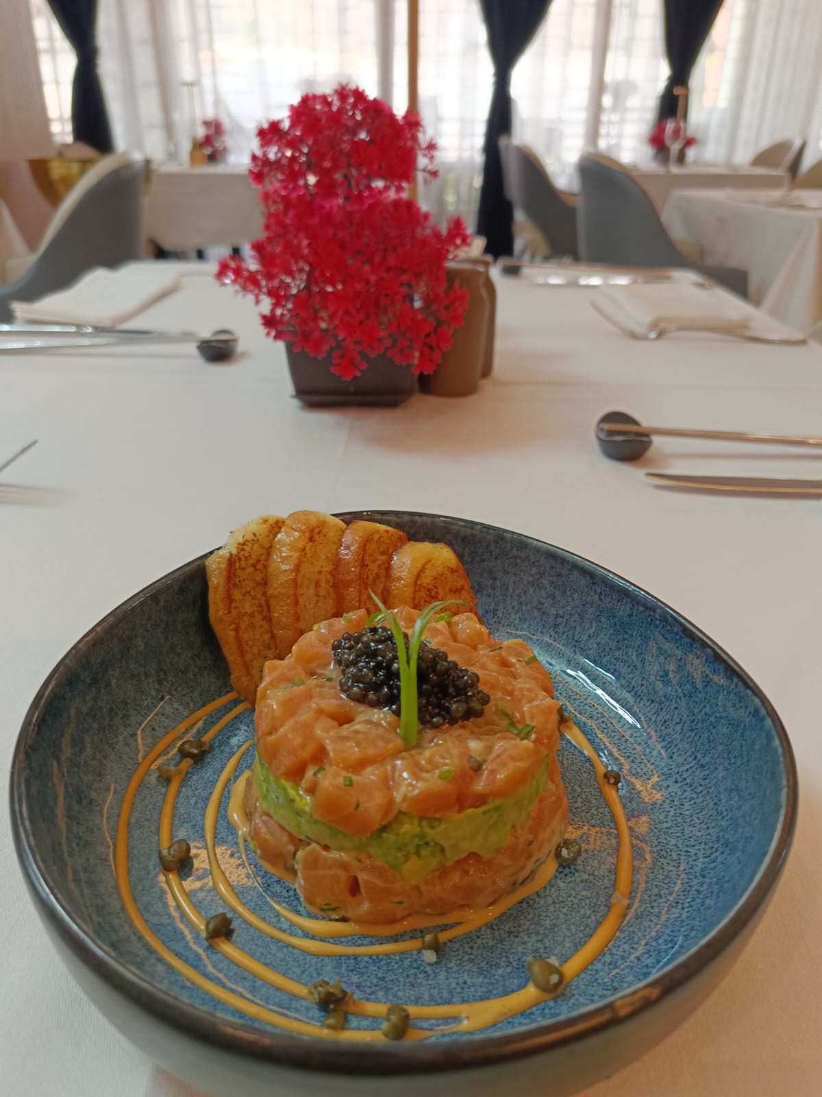 Salmon Tartare with Cavier 