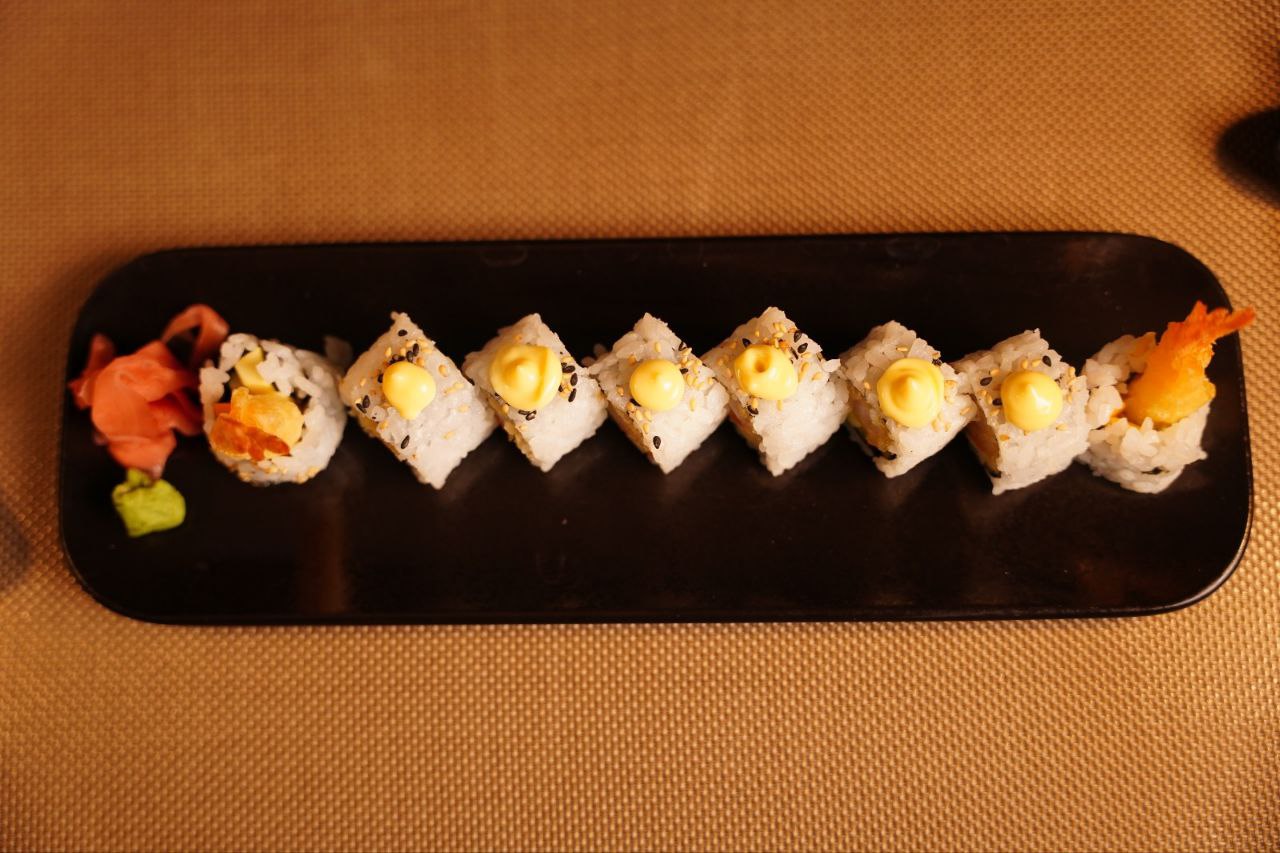 Shrimp tempura roll